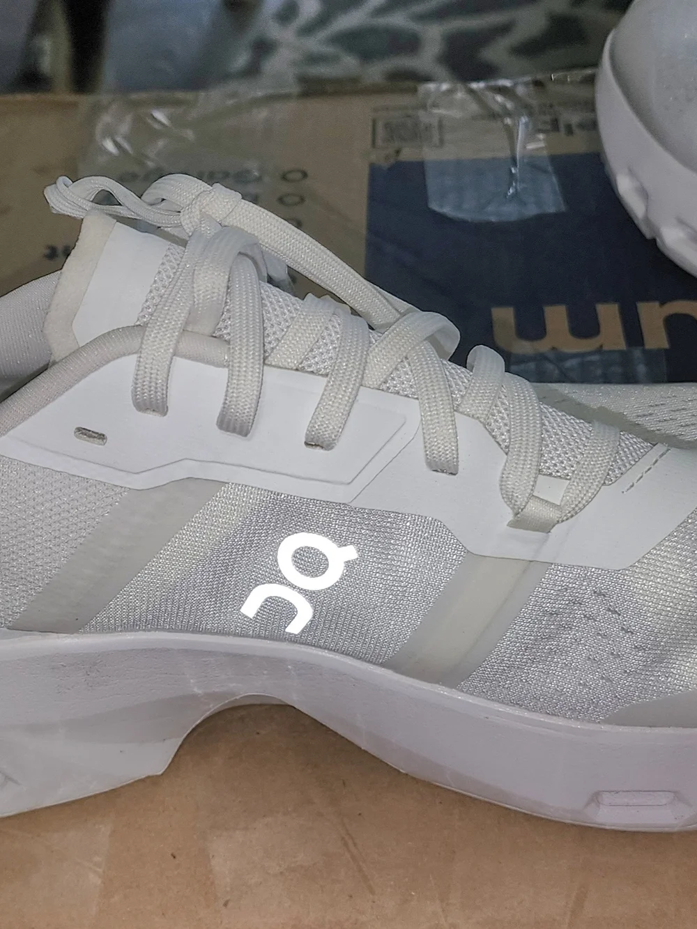 Men's Athletic Sneakers in White - Lightweight Performance Sz 13 Like New